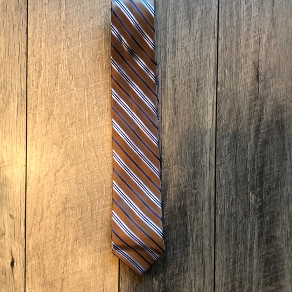 Tie - Picture 1 of 3